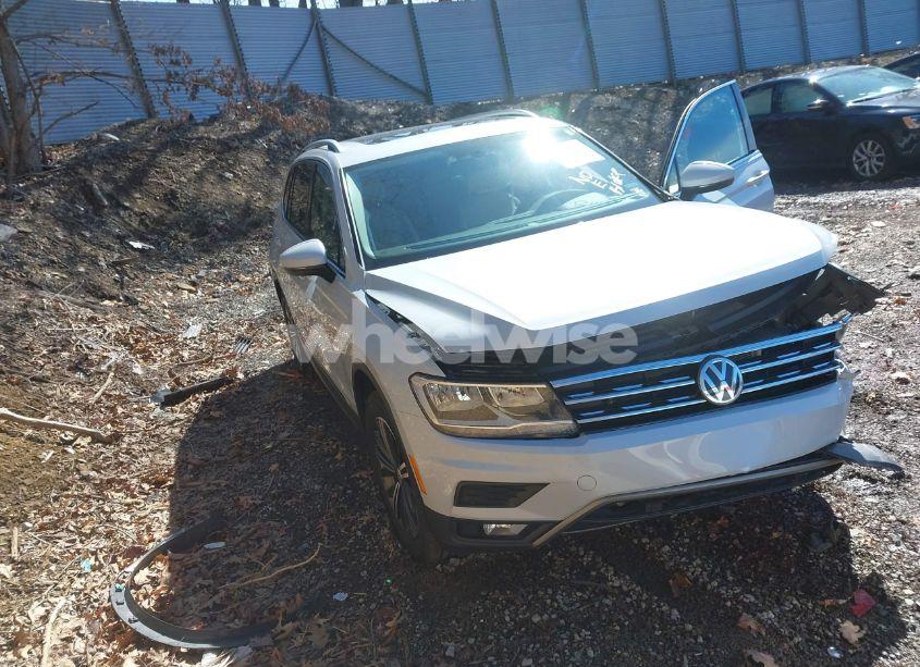 Photo 20 of 2019 Volkswagen Tiguan 2.0T SE/2.0T SEL/2.0T SEL R-LINE/2.0T SEL R-LINE BLACK (VIN 3VV2B7AX4KM006215)