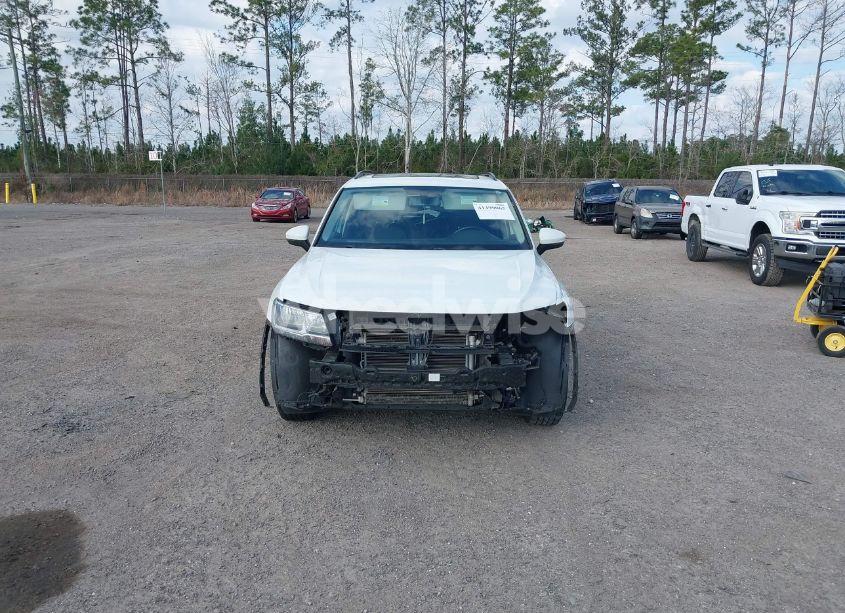 Photo 12 of 2019 Volkswagen Tiguan 2.0T SE/2.0T SEL/2.0T SEL R-LINE/2.0T SEL R-LINE BLACK (VIN 3VV2B7AX4KM010071)