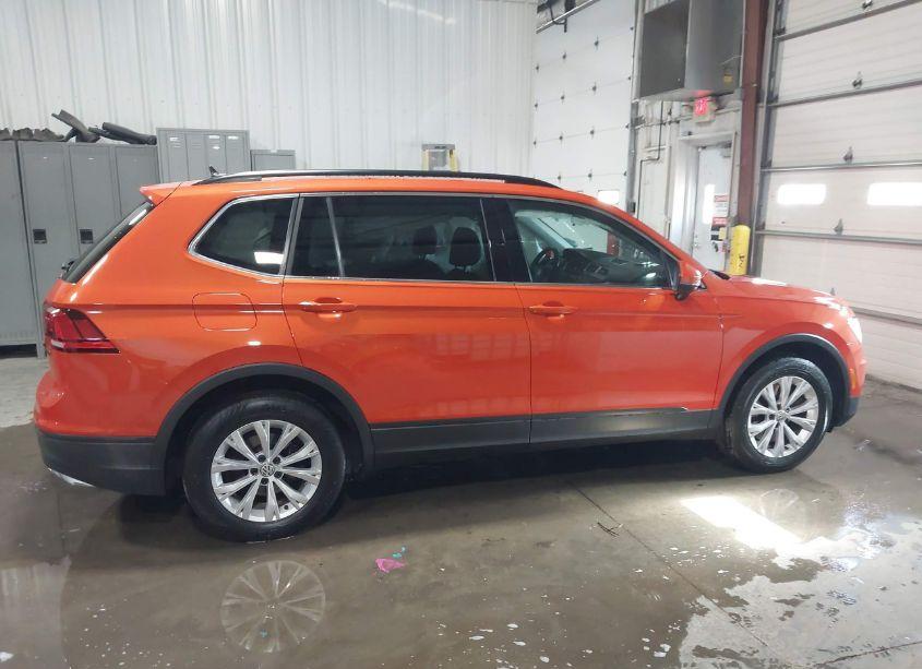 Photo 13 of 2019 Volkswagen Tiguan 2.0T SE/2.0T SEL/2.0T SEL R-LINE/2.0T SEL R-LINE BLACK (VIN 3VV2B7AX4KM052112)
