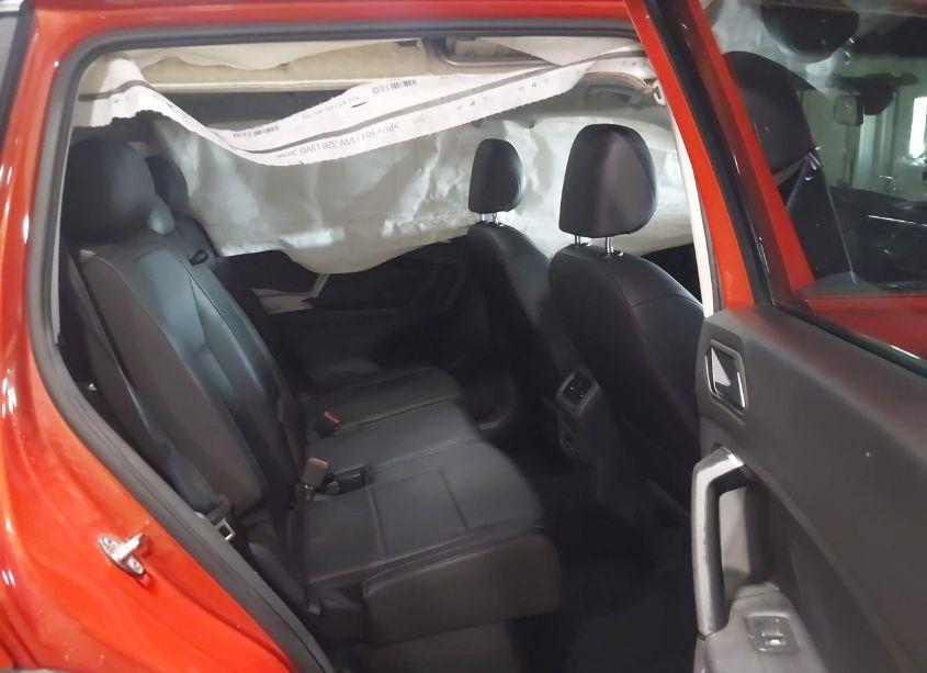 Photo 8 of 2019 Volkswagen Tiguan 2.0T SE/2.0T SEL/2.0T SEL R-LINE/2.0T SEL R-LINE BLACK (VIN 3VV2B7AX4KM052112)