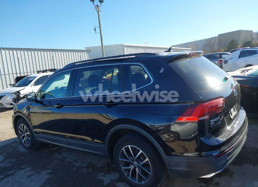 Photo 14 of 2019 Volkswagen Tiguan 2.0T SE/2.0T SEL/2.0T SEL R-LINE/2.0T SEL R-LINE BLACK (VIN 3VV2B7AX4KM190944)