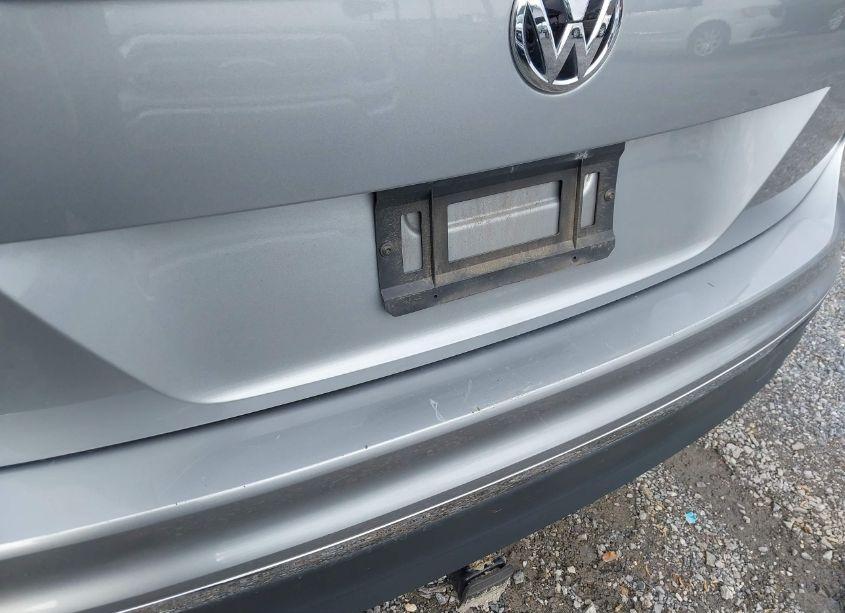 Photo 18 of 2020 Volkswagen Tiguan 2.0T SE/2.0T SE R-LINE BLACK/2.0T SEL (VIN 3VV2B7AX4LM054976)