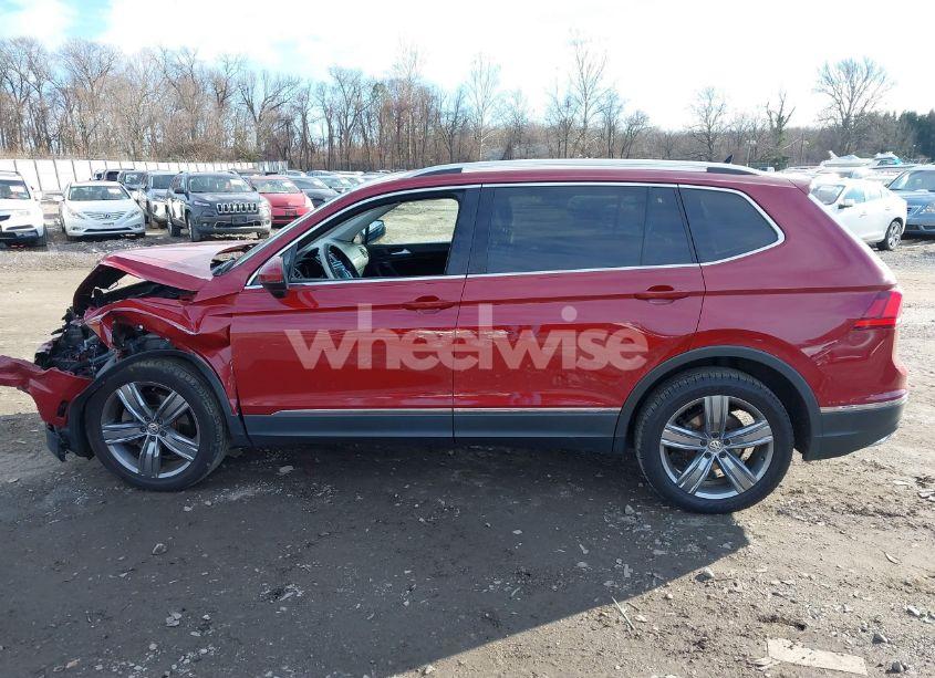 Photo 14 of 2020 Volkswagen Tiguan 2.0T SE/2.0T SE R-LINE BLACK/2.0T SEL (VIN 3VV2B7AX4LM071664)