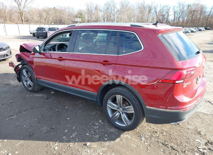 Photo 3 of 2020 Volkswagen Tiguan 2.0T SE/2.0T SE R-LINE BLACK/2.0T SEL (VIN 3VV2B7AX4LM071664)