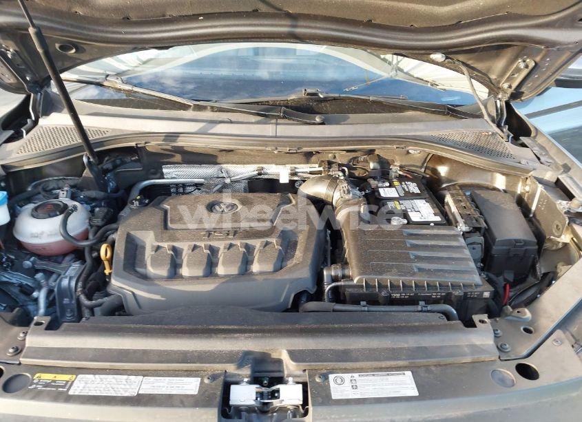 Photo 10 of 2020 Volkswagen Tiguan 2.0T SE/2.0T SE R-LINE BLACK/2.0T SEL (VIN 3VV2B7AX4LM081515)