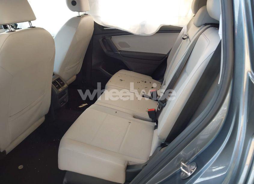 Photo 8 of 2020 Volkswagen Tiguan 2.0T SE/2.0T SE R-LINE BLACK/2.0T SEL (VIN 3VV2B7AX4LM081515)