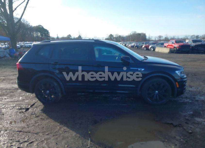 Photo 13 of 2020 Volkswagen Tiguan 2.0T SE/2.0T SE R-LINE BLACK/2.0T SEL (VIN 3VV2B7AX4LM086536)