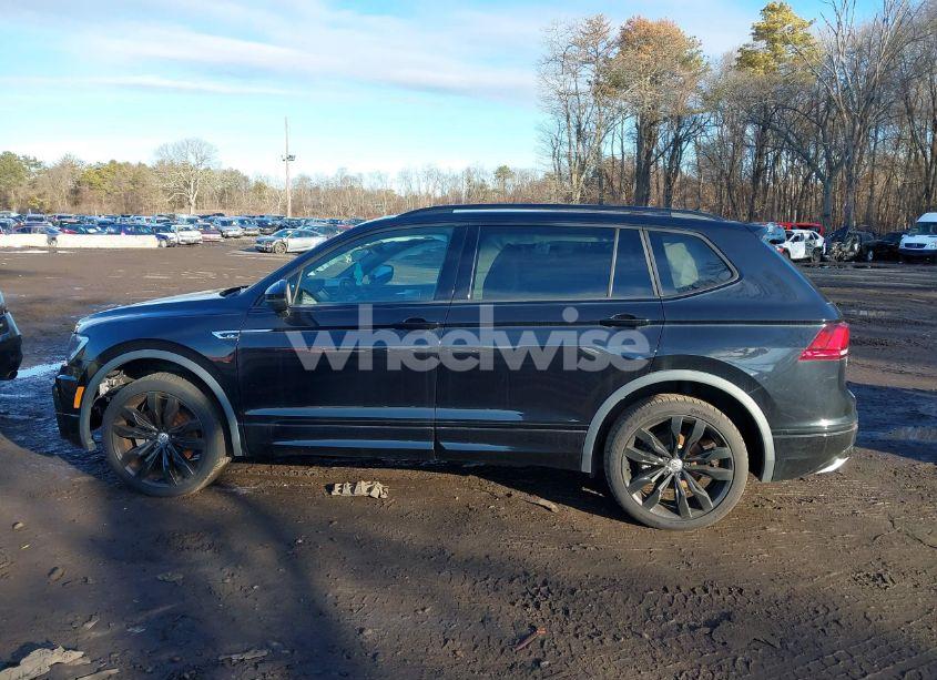 Photo 14 of 2020 Volkswagen Tiguan 2.0T SE/2.0T SE R-LINE BLACK/2.0T SEL (VIN 3VV2B7AX4LM086536)