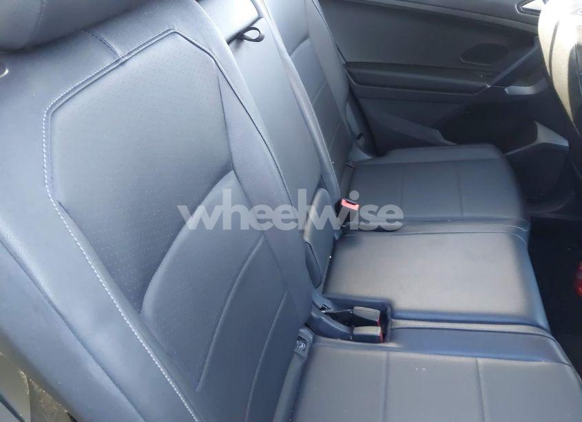 Photo 8 of 2020 Volkswagen Tiguan 2.0T SE/2.0T SE R-LINE BLACK/2.0T SEL (VIN 3VV2B7AX4LM086536)