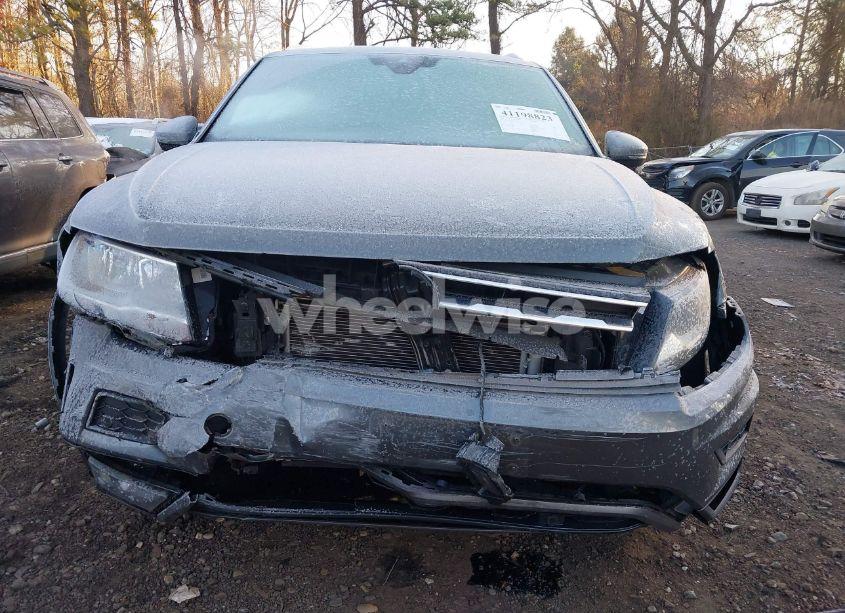 Photo 6 of 2020 Volkswagen Tiguan 2.0T SE/2.0T SE R-LINE BLACK/2.0T SEL (VIN 3VV2B7AX4LM094507)