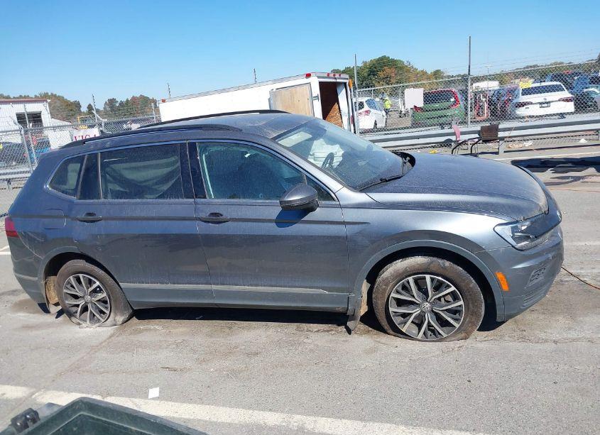Photo 13 of 2021 Volkswagen Tiguan 2.0T SE/2.0T SE R-LINE BLACK/2.0T SEL (VIN 3VV2B7AX4MM010347)