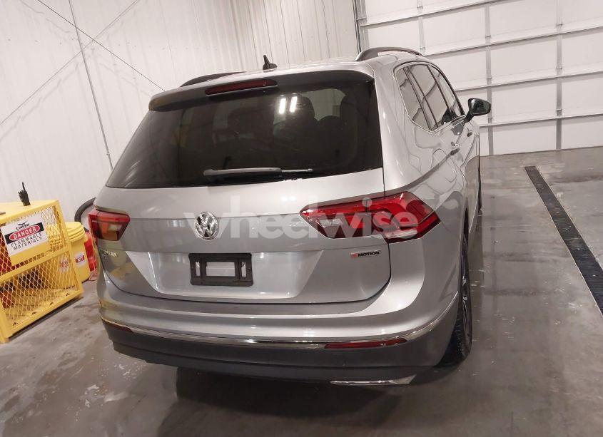 Photo 16 of 2021 Volkswagen Tiguan 2.0T SE/2.0T SE R-LINE BLACK/2.0T SEL (VIN 3VV2B7AX4MM110478)