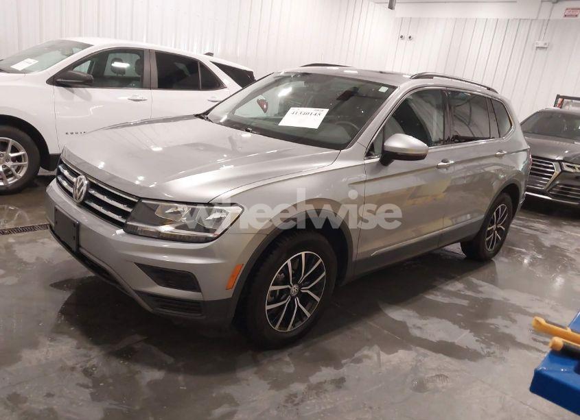 Photo 2 of 2021 Volkswagen Tiguan 2.0T SE/2.0T SE R-LINE BLACK/2.0T SEL (VIN 3VV2B7AX4MM110478)