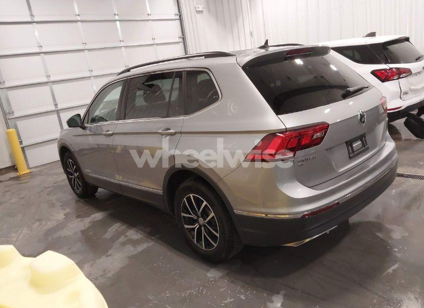 Photo 3 of 2021 Volkswagen Tiguan 2.0T SE/2.0T SE R-LINE BLACK/2.0T SEL (VIN 3VV2B7AX4MM110478)