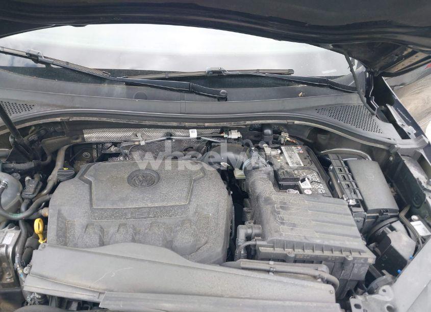 Photo 10 of 2021 Volkswagen Tiguan 2.0T SE/2.0T SE R-LINE BLACK/2.0T SEL (VIN 3VV2B7AX4MM111887)