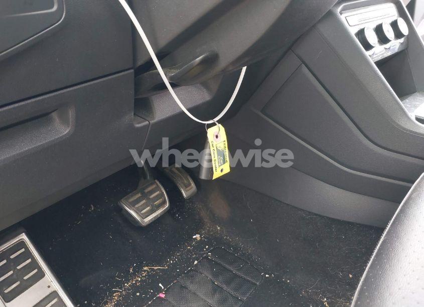 Photo 11 of 2021 Volkswagen Tiguan 2.0T SE/2.0T SE R-LINE BLACK/2.0T SEL (VIN 3VV2B7AX4MM111887)