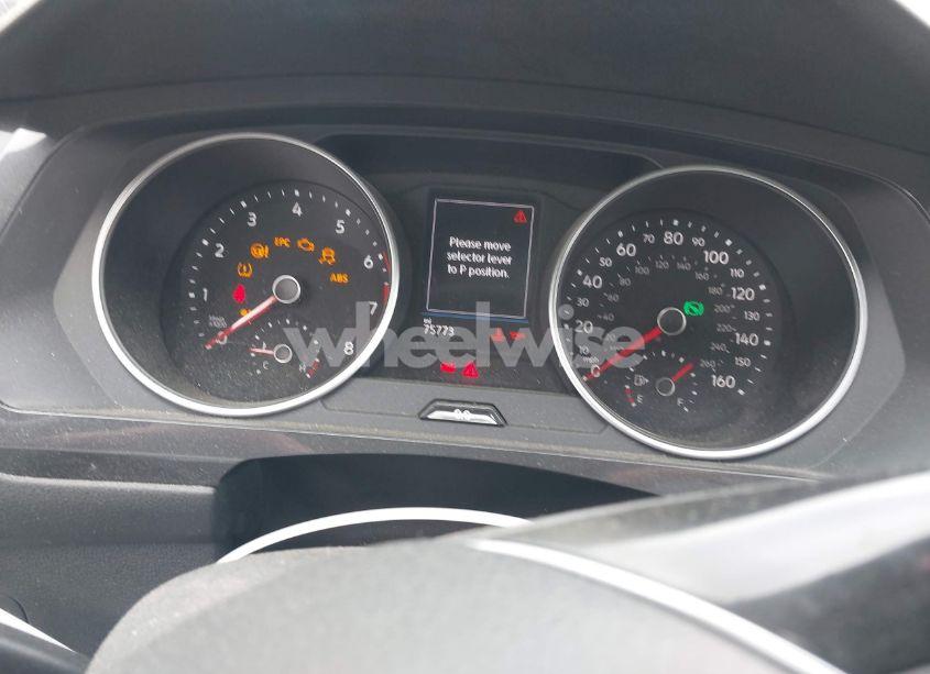 Photo 7 of 2021 Volkswagen Tiguan 2.0T SE/2.0T SE R-LINE BLACK/2.0T SEL (VIN 3VV2B7AX4MM111887)