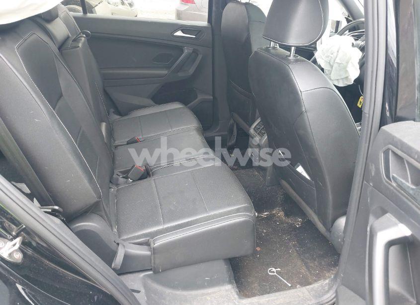 Photo 8 of 2021 Volkswagen Tiguan 2.0T SE/2.0T SE R-LINE BLACK/2.0T SEL (VIN 3VV2B7AX4MM111887)