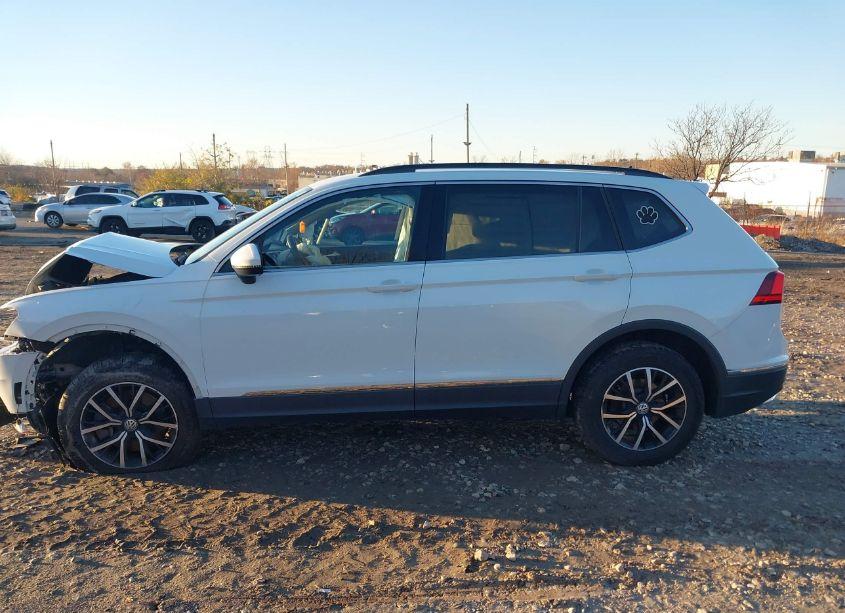 Photo 13 of 2021 Volkswagen Tiguan 2.0T SE/2.0T SE R-LINE BLACK/2.0T SEL (VIN 3VV2B7AX4MM112554)