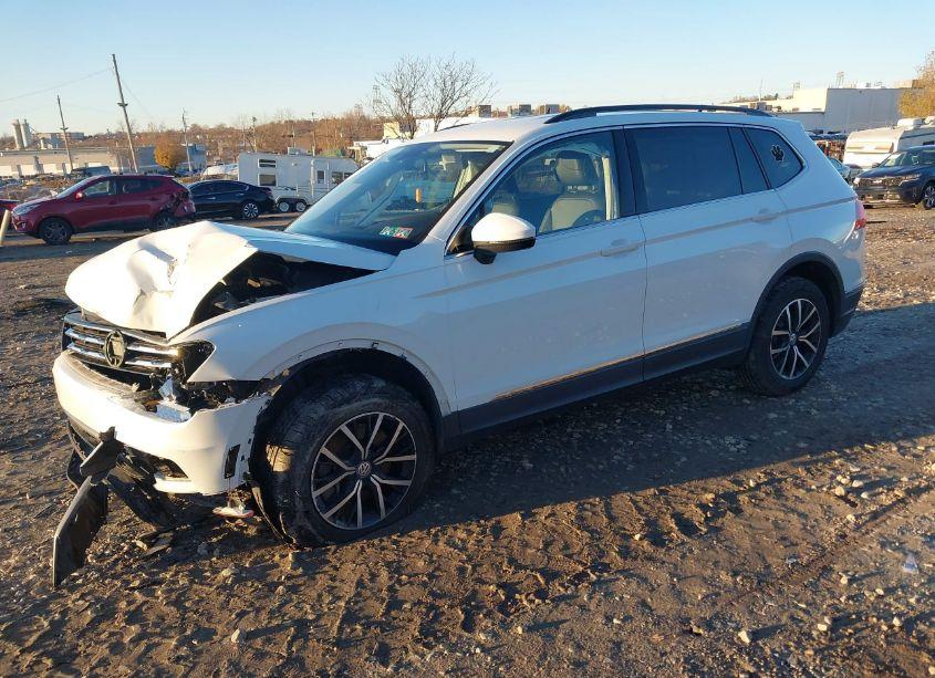 Photo 2 of 2021 Volkswagen Tiguan 2.0T SE/2.0T SE R-LINE BLACK/2.0T SEL (VIN 3VV2B7AX4MM112554)