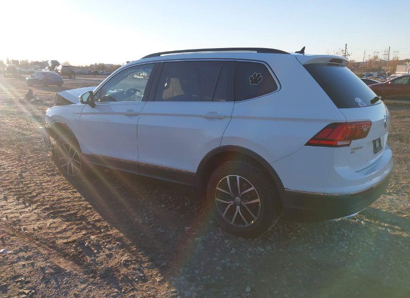 Photo 3 of 2021 Volkswagen Tiguan 2.0T SE/2.0T SE R-LINE BLACK/2.0T SEL (VIN 3VV2B7AX4MM112554)