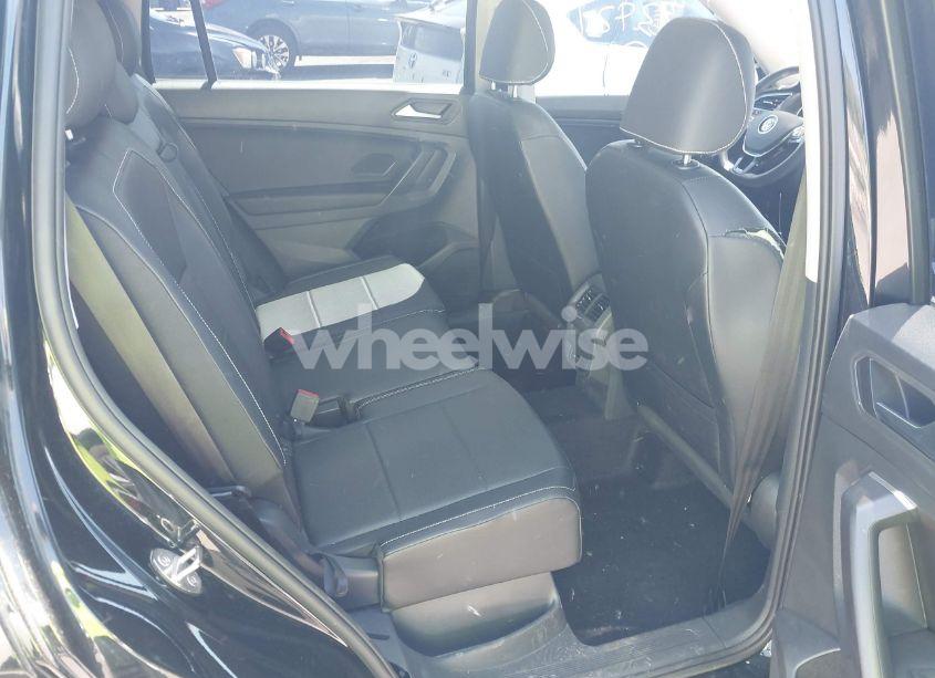 Photo 8 of 2021 Volkswagen Tiguan 2.0T SE/2.0T SE R-LINE BLACK/2.0T SEL (VIN 3VV2B7AX4MM121545)