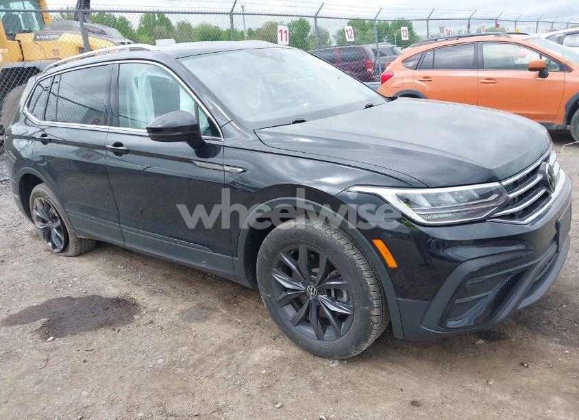 2022 Volkswagen Tiguan 2.0T SE (VIN 3VV2B7AX4NM093585) main photo