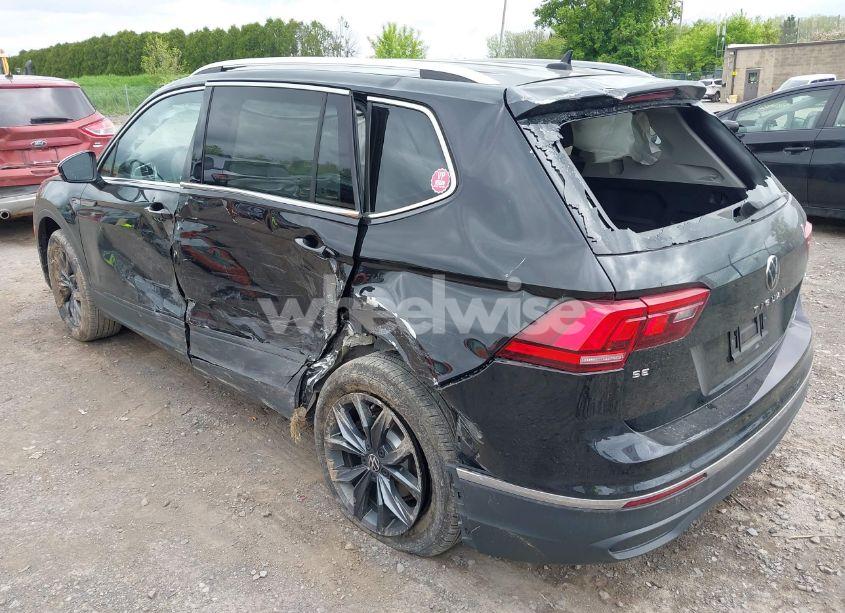 Photo 3 of 2022 Volkswagen Tiguan 2.0T SE (VIN 3VV2B7AX4NM093585)