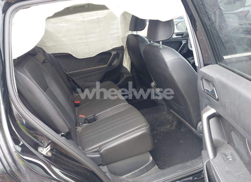 Photo 8 of 2022 Volkswagen Tiguan 2.0T SE (VIN 3VV2B7AX4NM093585)