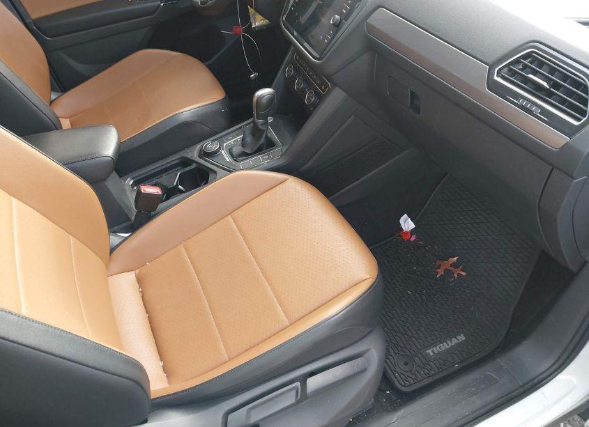 Photo 5 of 2018 Volkswagen Tiguan 2.0T SE/2.0T SEL (VIN 3VV2B7AX5JM004424)