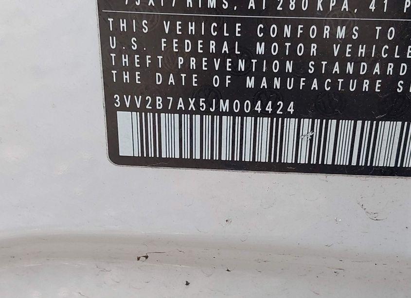 Photo 9 of 2018 Volkswagen Tiguan 2.0T SE/2.0T SEL (VIN 3VV2B7AX5JM004424)