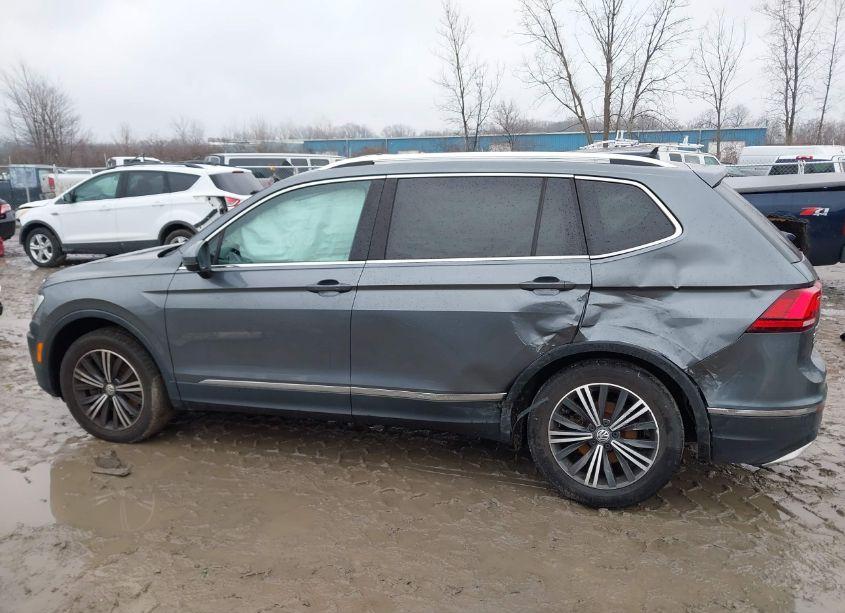 Photo 14 of 2018 Volkswagen Tiguan 2.0T SE/2.0T SEL (VIN 3VV2B7AX5JM043661)