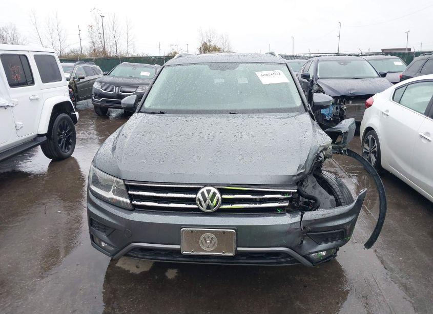 Photo 12 of 2018 Volkswagen Tiguan 2.0T SE/SEL (VIN 3VV2B7AX5JM062114)