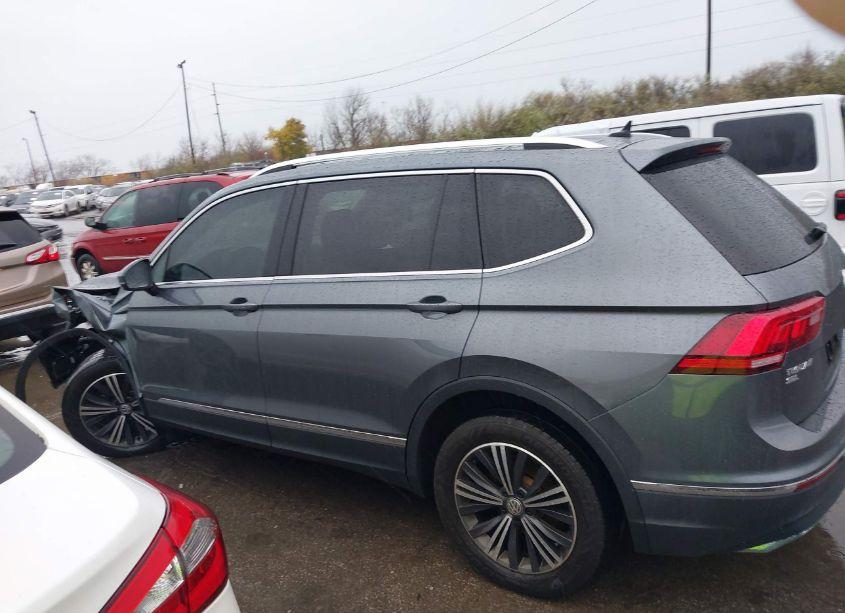 Photo 14 of 2018 Volkswagen Tiguan 2.0T SE/SEL (VIN 3VV2B7AX5JM062114)