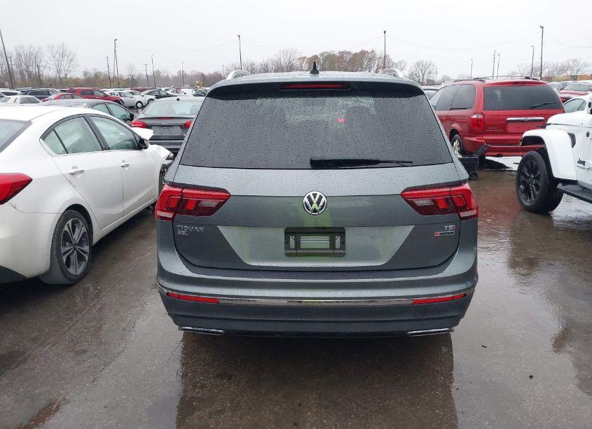 Photo 16 of 2018 Volkswagen Tiguan 2.0T SE/SEL (VIN 3VV2B7AX5JM062114)