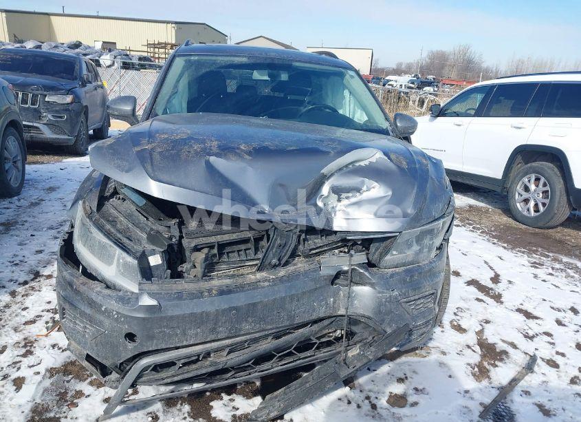 Photo 12 of 2018 Volkswagen Tiguan 2.0T SE/2.0T SEL (VIN 3VV2B7AX5JM211816)