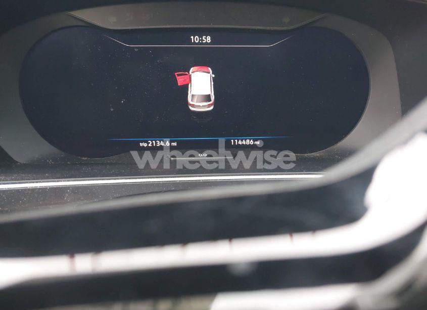 Photo 15 of 2019 Volkswagen Tiguan 2.0T SE/2.0T SEL/2.0T SEL R-LINE/2.0T SEL R-LINE BLACK (VIN 3VV2B7AX5KM036131)