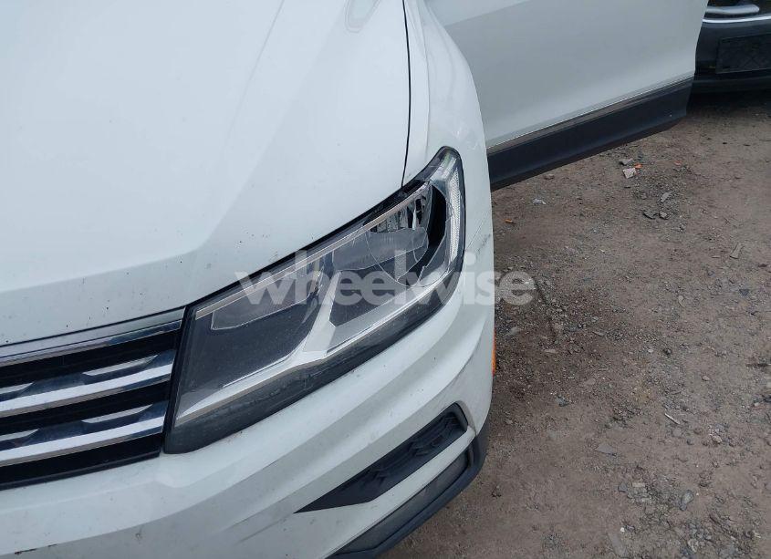 Photo 6 of 2019 Volkswagen Tiguan 2.0T SE/2.0T SEL/2.0T SEL R-LINE/2.0T SEL R-LINE BLACK (VIN 3VV2B7AX5KM036131)