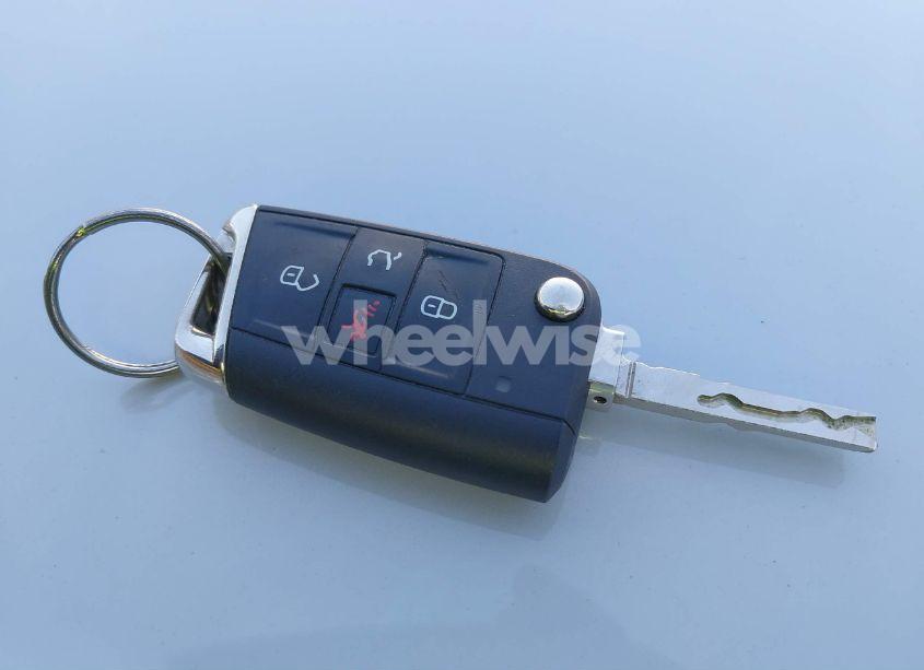 Photo 11 of 2019 Volkswagen Tiguan 2.0T SE/2.0T SEL/2.0T SEL R-LINE/2.0T SEL R-LINE BLACK (VIN 3VV2B7AX5KM037165)