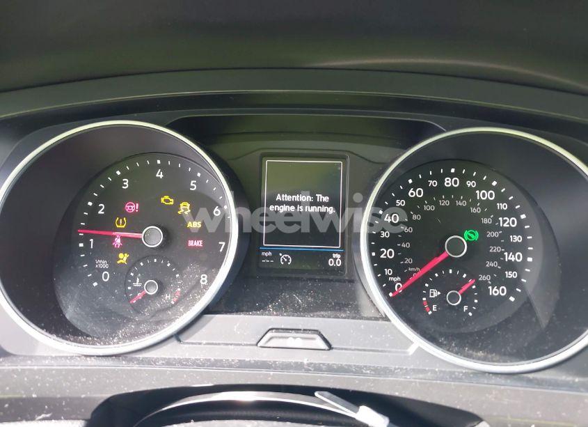 Photo 15 of 2019 Volkswagen Tiguan 2.0T SE/2.0T SEL/2.0T SEL R-LINE/2.0T SEL R-LINE BLACK (VIN 3VV2B7AX5KM037165)