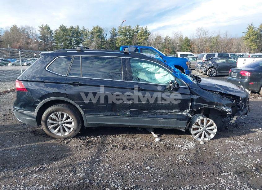 Photo 12 of 2019 Volkswagen Tiguan 2.0T SE/2.0T SEL/2.0T SEL R-LINE/2.0T SEL R-LINE BLACK (VIN 3VV2B7AX5KM043841)