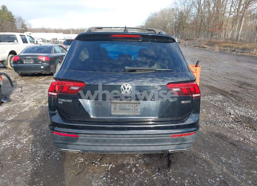 Photo 15 of 2019 Volkswagen Tiguan 2.0T SE/2.0T SEL/2.0T SEL R-LINE/2.0T SEL R-LINE BLACK (VIN 3VV2B7AX5KM043841)