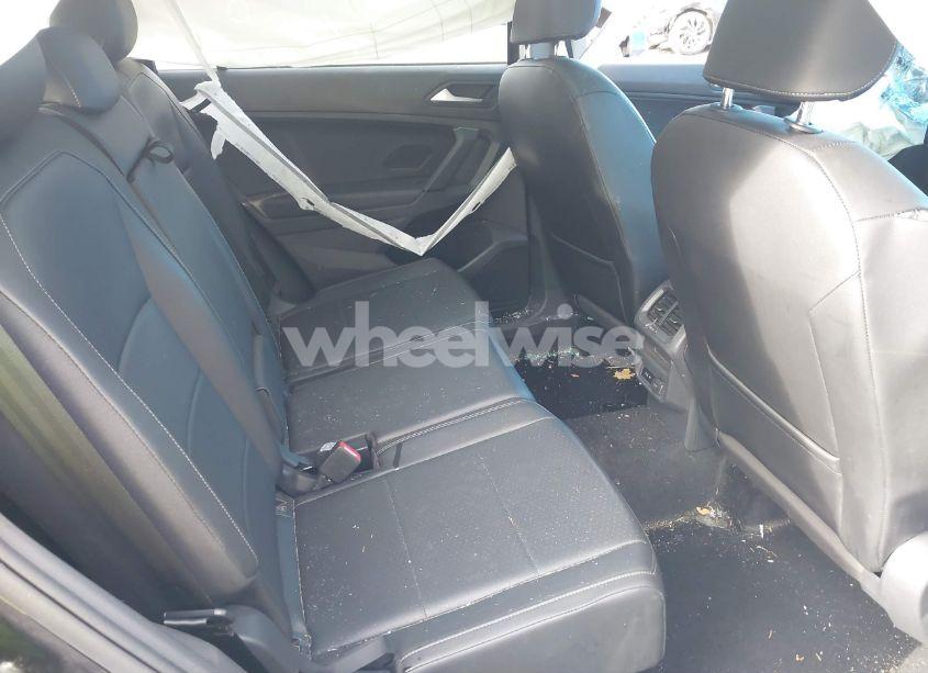 Photo 8 of 2019 Volkswagen Tiguan 2.0T SE/2.0T SEL/2.0T SEL R-LINE/2.0T SEL R-LINE BLACK (VIN 3VV2B7AX5KM043841)