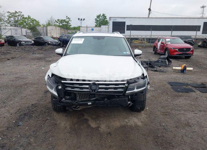 Photo 13 of 2019 Volkswagen Tiguan 2.0T SE/2.0T SEL/2.0T SEL R-LINE/2.0T SEL R-LINE BLACK (VIN 3VV2B7AX5KM052653)