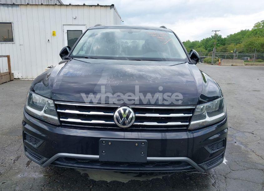 Photo 12 of 2019 Volkswagen Tiguan 2.0T SE/2.0T SEL/2.0T SEL R-LINE/2.0T SEL R-LINE BLACK (VIN 3VV2B7AX5KM074555)