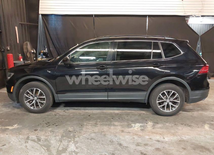 Photo 14 of 2019 Volkswagen Tiguan 2.0T SE/2.0T SEL/2.0T SEL R-LINE/2.0T SEL R-LINE BLACK (VIN 3VV2B7AX5KM184618)