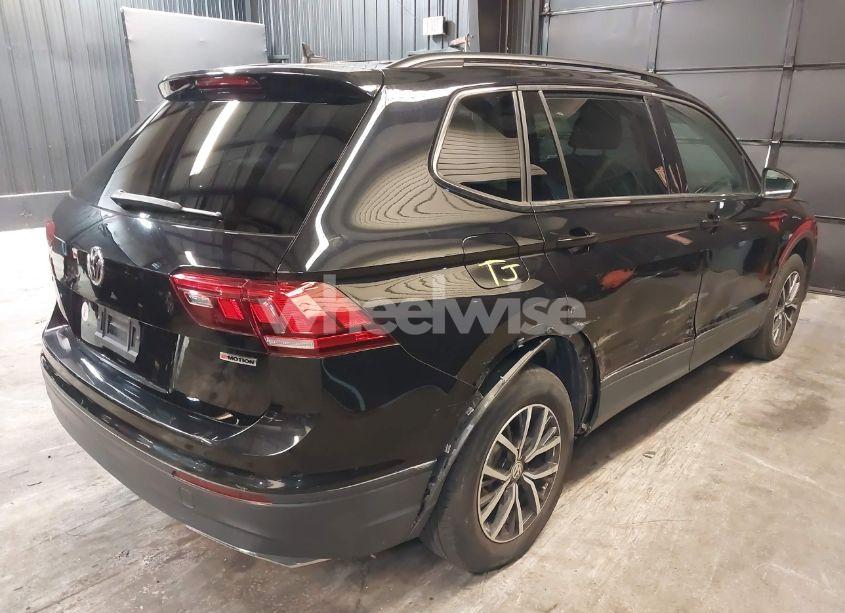 Photo 4 of 2019 Volkswagen Tiguan 2.0T SE/2.0T SEL/2.0T SEL R-LINE/2.0T SEL R-LINE BLACK (VIN 3VV2B7AX5KM184618)
