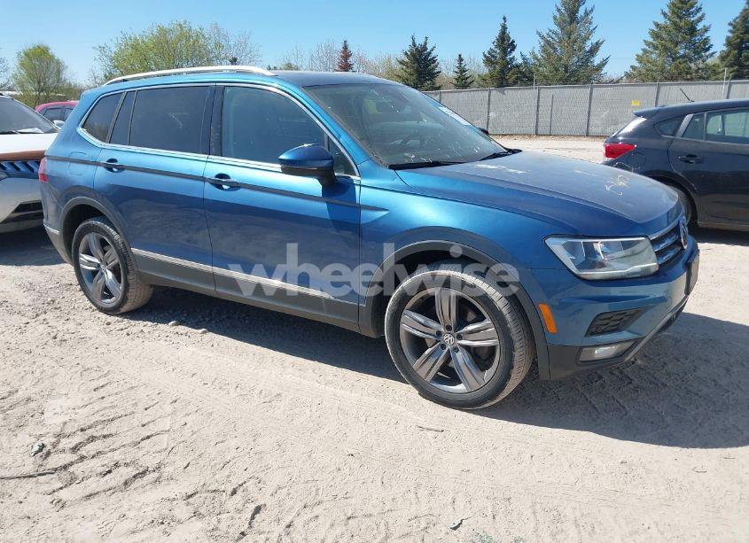 2020 Volkswagen Tiguan 2.0T SE/2.0T SE R-LINE BLACK/2.0T SEL (VIN 3VV2B7AX5LM035143) main photo