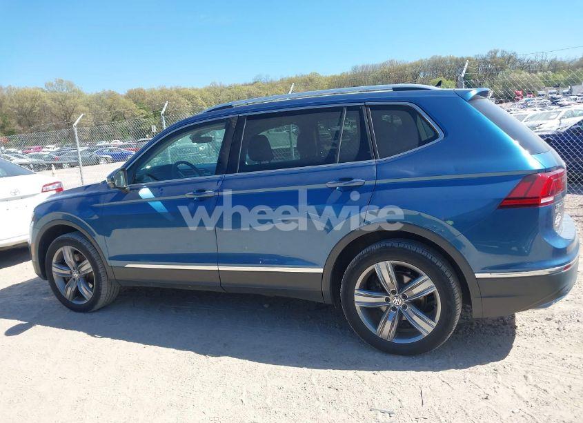 Photo 14 of 2020 Volkswagen Tiguan 2.0T SE/2.0T SE R-LINE BLACK/2.0T SEL (VIN 3VV2B7AX5LM035143)