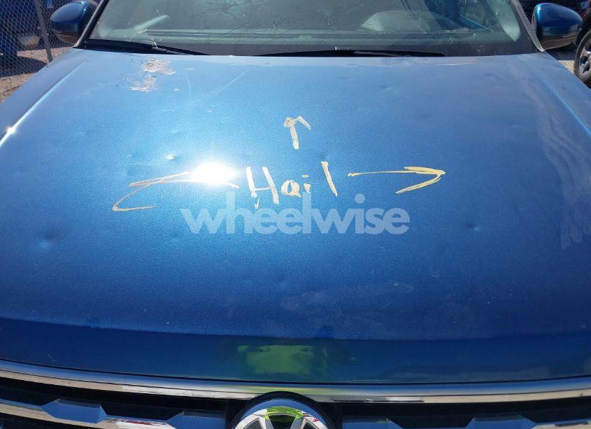 Photo 6 of 2020 Volkswagen Tiguan 2.0T SE/2.0T SE R-LINE BLACK/2.0T SEL (VIN 3VV2B7AX5LM035143)